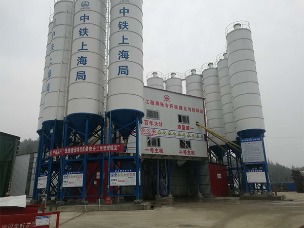 中铁项目----1600KW静音发电机出租